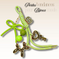 12 - Chien ballon pendentif, Mauve Mat